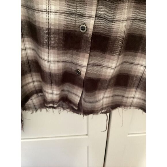 Hippie Rose Sz L Cropped Plaid Flannel Shirt Brown Long Sleeve - Picture 5 of 8